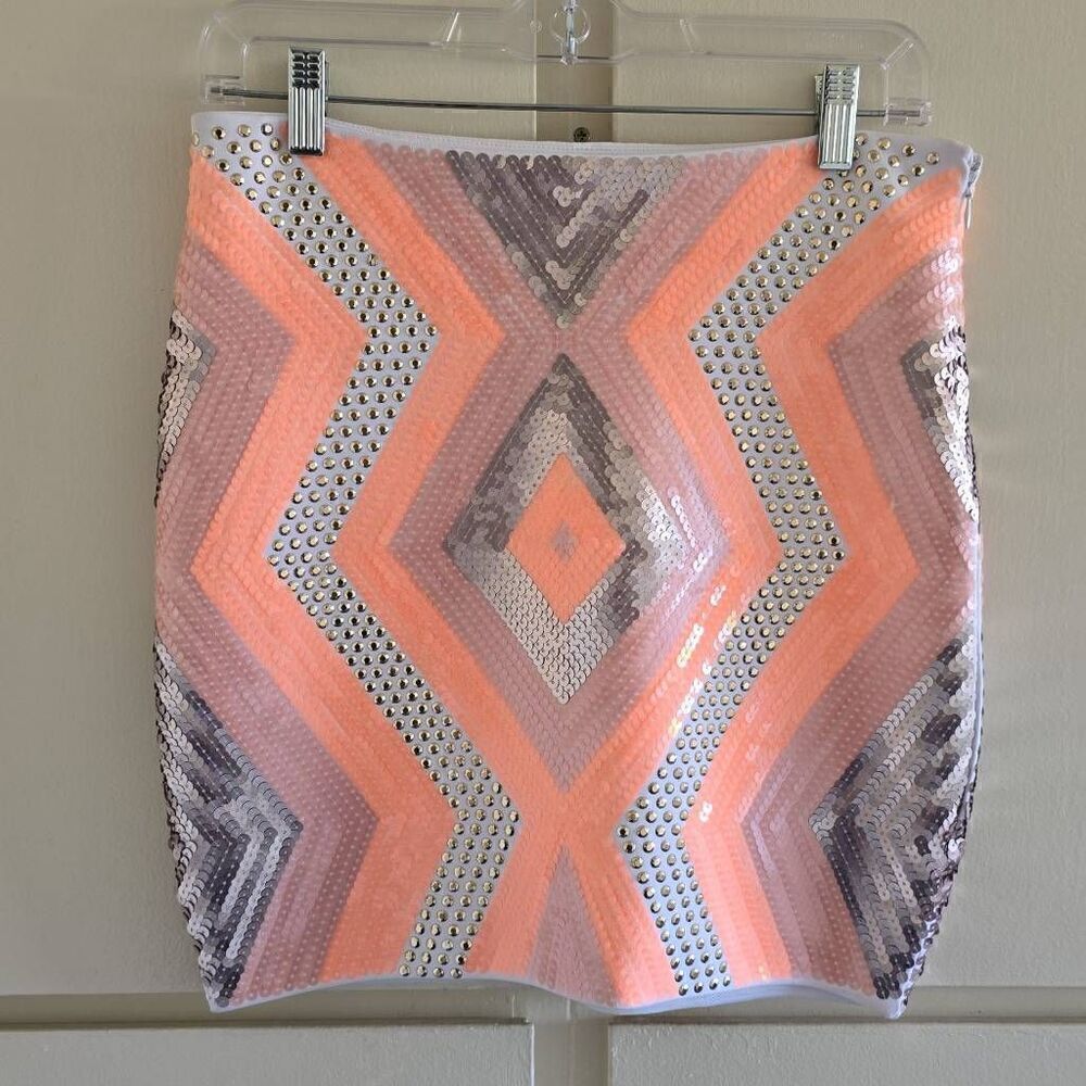 bebe Tatiana sequin skirt, multicolor soft shades, NWT, S